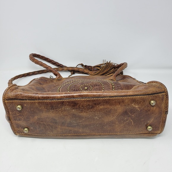 Patricia Nash Paris Distressed Leather Medallion Tassel Shoulder Bag Purse Brown - Picture 4 of 8